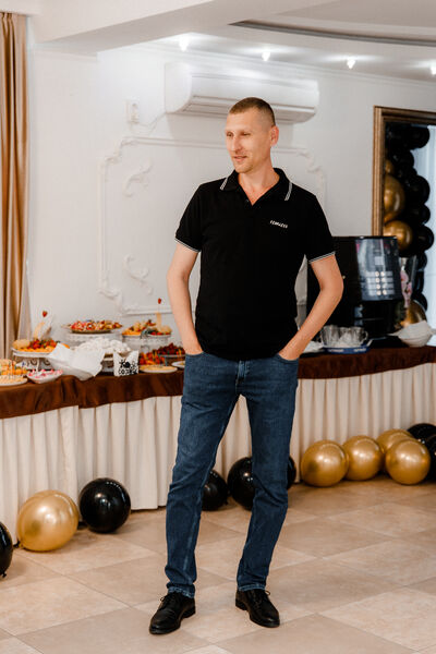  ,   Petru, 41 ,   ,   