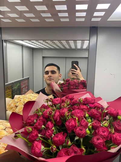  ,   Roberto, 24 ,   ,   