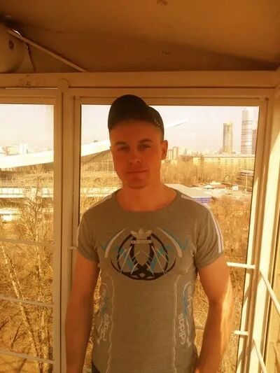  --,   Nik, 35 ,   ,   