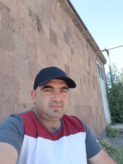  ,   Valeri, 38 ,   ,   , c 