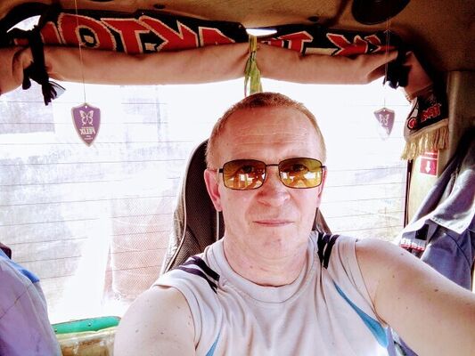  ,   Valentin, 56 ,   ,   