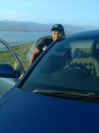  ,   Macho, 31 ,   