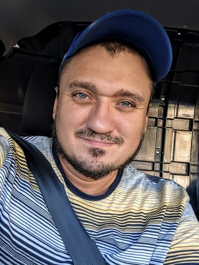  ,   Marik, 35 ,   