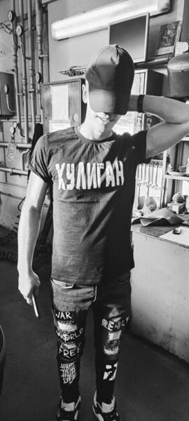  ,   Huligan, 26 ,   ,   , c , 