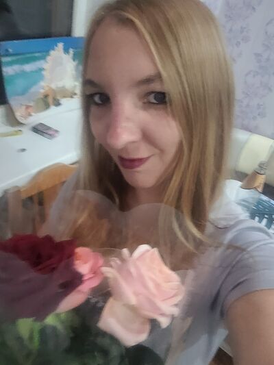  ,   Nina, 31 ,   ,   