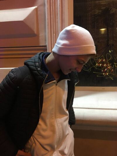  ,   Nika, 20 ,   ,   