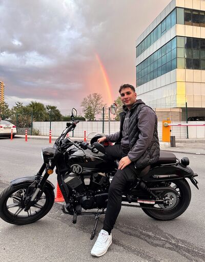  ,   Burak, 30 ,   ,   , c , 