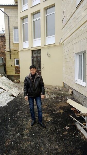  ,   Gayratjon, 33 ,   