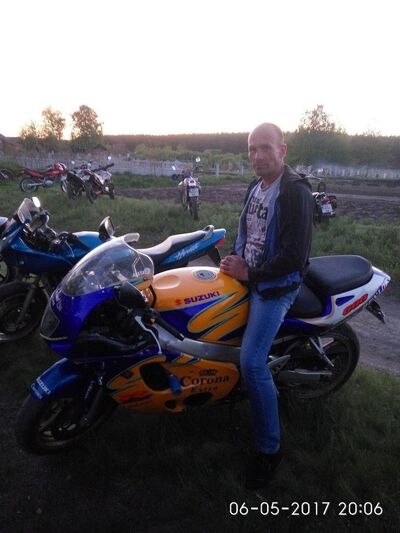  ,   Aleksandr, 44 ,   ,   , c 