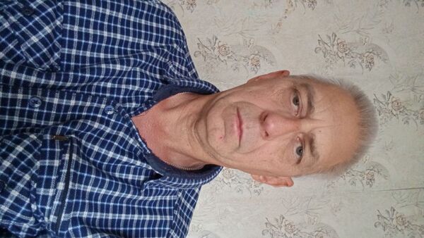  ,   Oleg, 52 ,   ,   