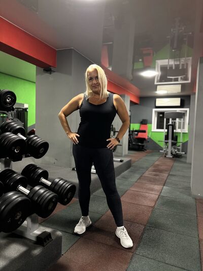  ,   Olga, 46 ,   ,   , c 