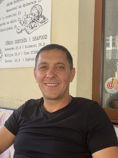  ,   Vlad, 47 ,   ,   