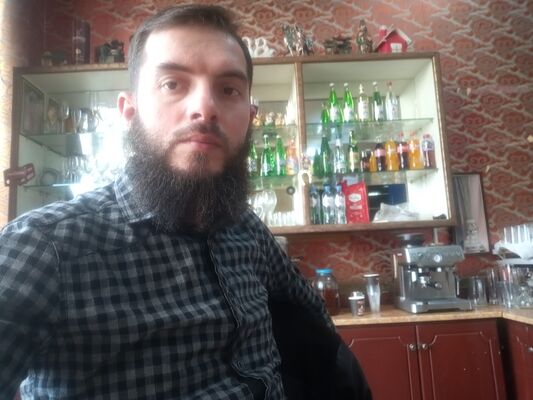  ,   Kamil, 38 ,   ,   