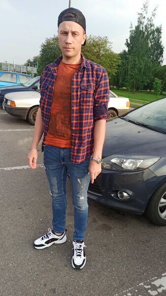  ,   Nick, 37 ,   ,   , c , 