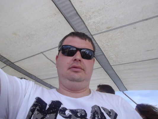  -,   Ilya, 42 ,   