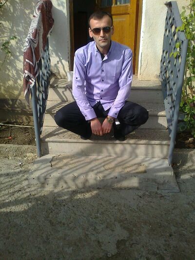  ,   Goga, 43 ,   