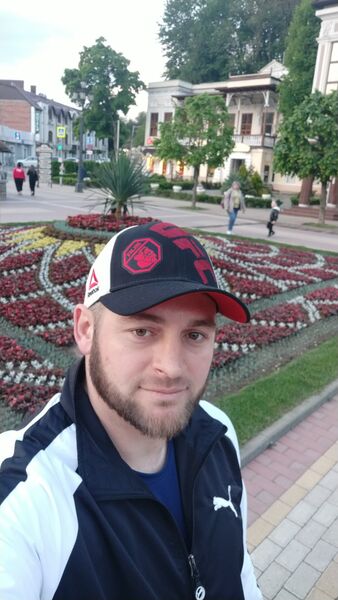  ,   Ali, 35 ,   ,   