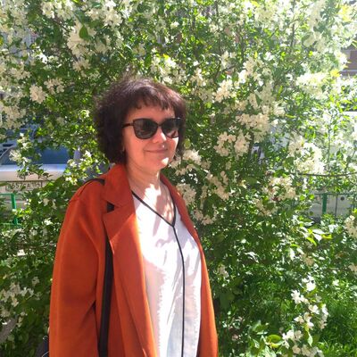  ,   Viktoria, 51 ,   c , 