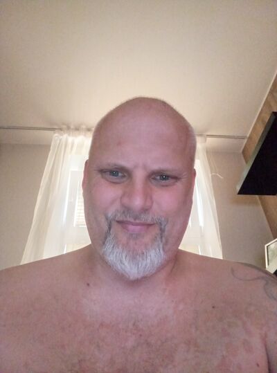  ,   Sergejs, 44 ,   ,   