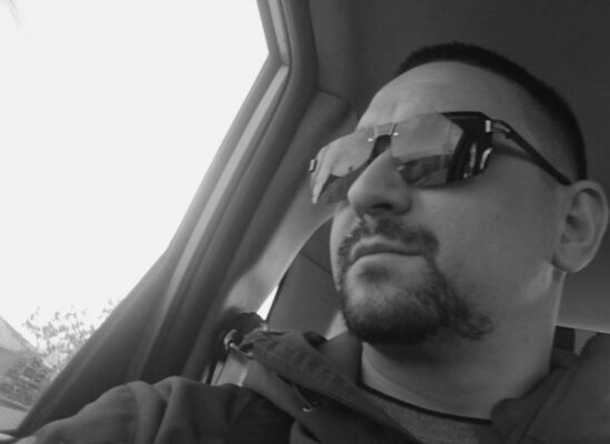  ,   Artur, 34 ,   