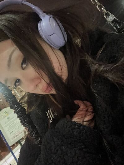  ,   Nina, 19 ,   ,   
