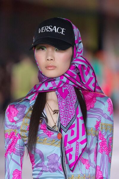  ,   Incognito, 32 ,   ,   