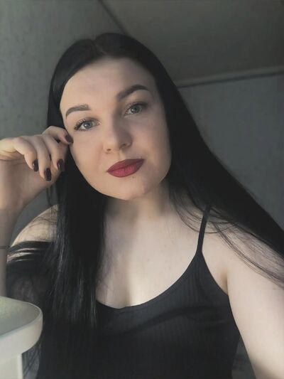   ,   Julia, 27 ,  