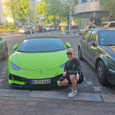  ,   Eduard, 21 ,   ,   
