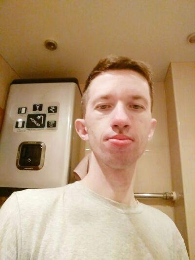  ,   Ilya, 32 ,   ,   
