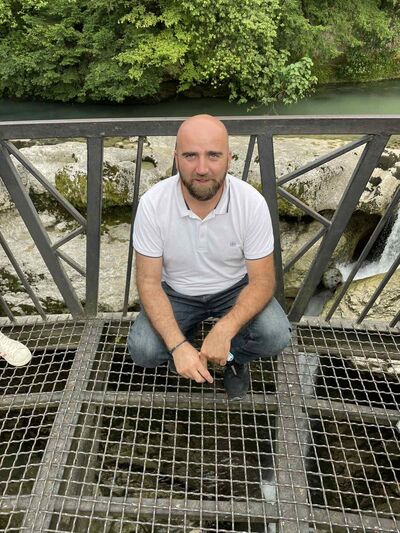 ,   Sergi, 44 ,   ,   