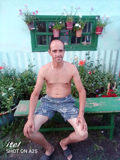  --,   , 44 ,   c 