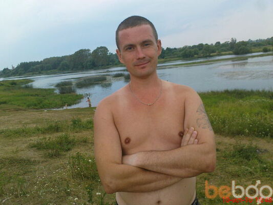  ,   Kiker, 46 ,   ,   , c 
