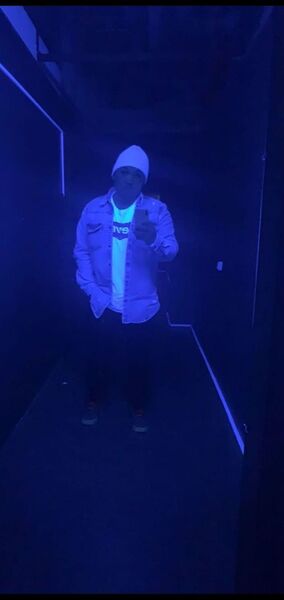  ,   Runik, 27 ,   ,   