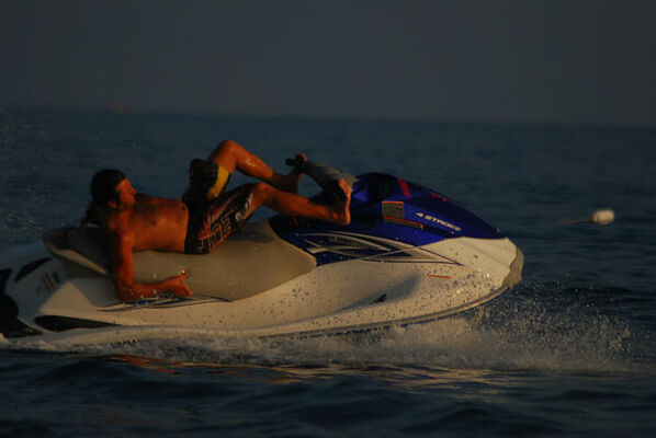  ,   JEK, 49 ,   ,   , c 