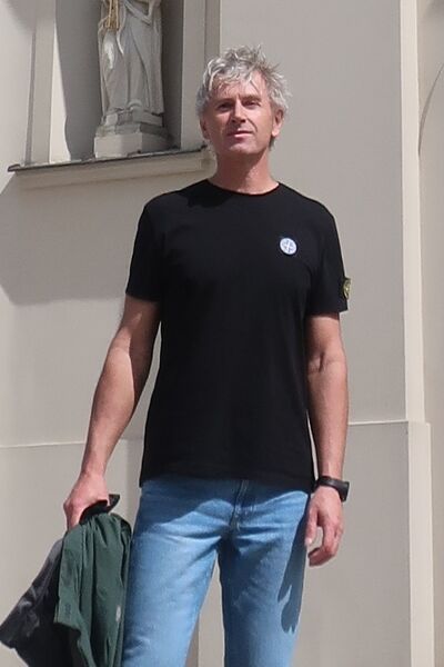  ,   Alexander, 56 ,     , c 
