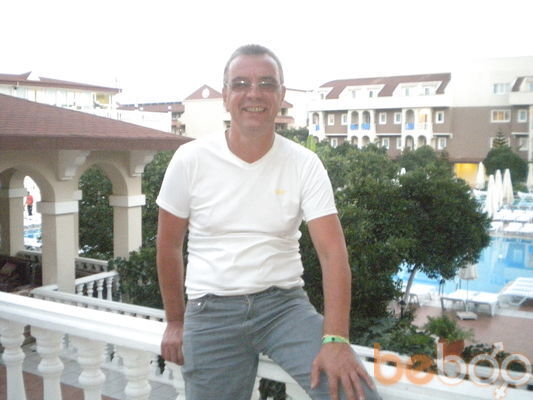  ,   Wlad, 54 ,  