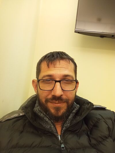  ,   Mark, 39 ,   ,   