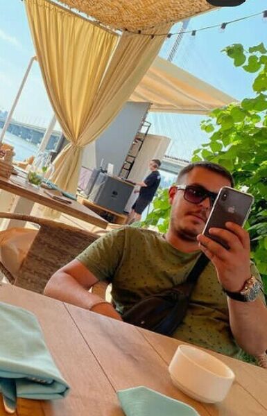  ,   Nikita, 32 ,   ,   