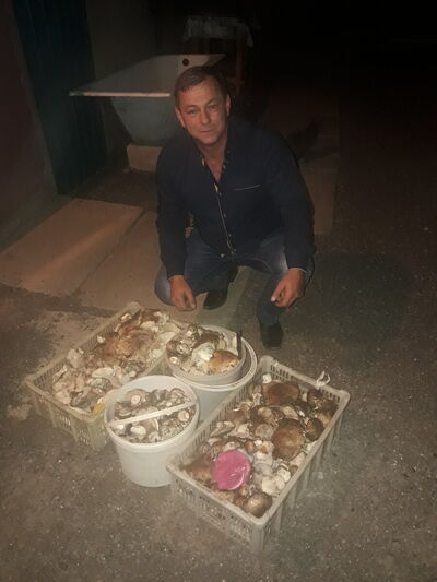  ,   Aleks, 54 ,   ,   