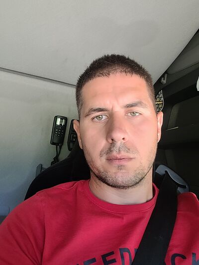  ,   Ivan, 32 ,   ,   
