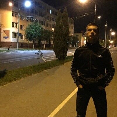  18877839  Renat, 23 ,    