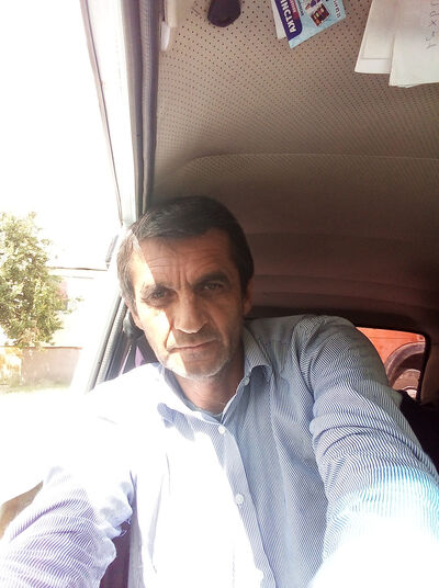  ,   Ruslan, 52 ,   ,   , c 