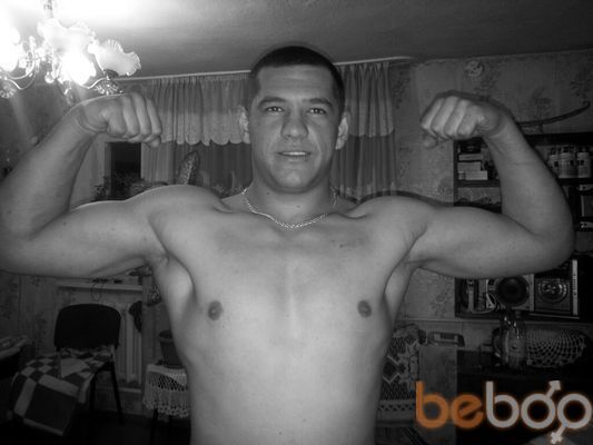  ,   Jonni, 35 ,   