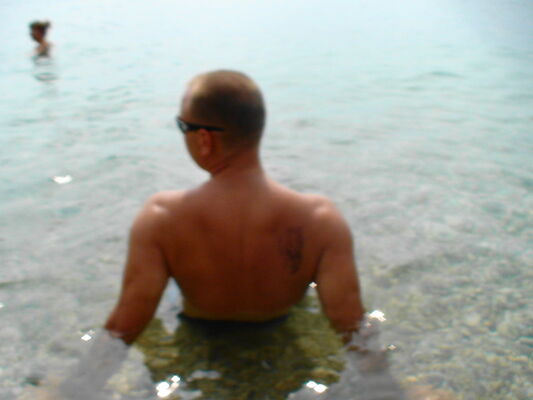  ,   Seryoga, 47 ,  