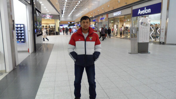  ,   Isfandiyor, 39 ,   