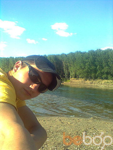  ,   Denis, 32 ,     , c 