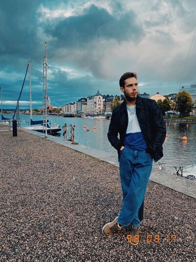  ,   Gleb, 22 ,     