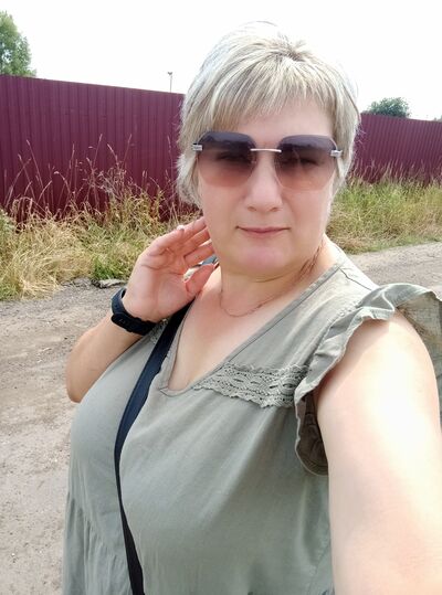  ,   Veronika, 45 ,   ,   