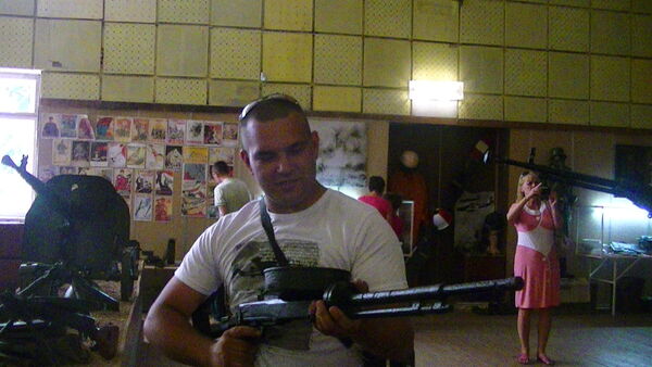  ,   911mns, 33 ,   