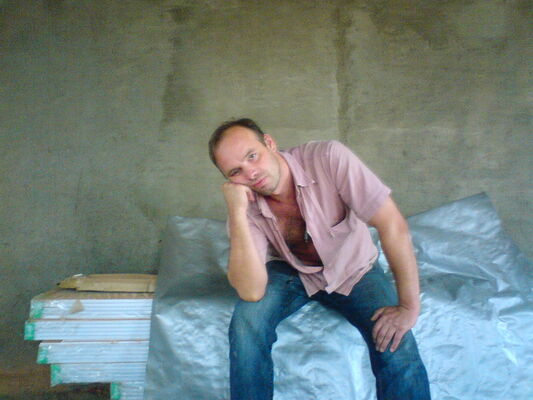  ,   Slon, 47 ,   ,   , c 